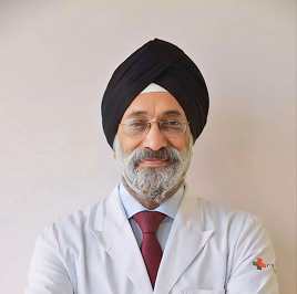 ي بي سنغ رئيس قسم جراحة المخ والأعصاب في مستشفى ميدانتا 